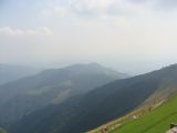 01.08.2009 - Monte Generoso: Hory a rozsiahle údolia sú ideálnym miestom pre pešiu horskú turistku © Martin Kóňa