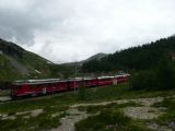 Bernina expres do Tirana se blíží ke stanici Alp Grüm . 5.7.2009 © Tomáš Kraus