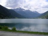 Jezero Lago di Poschiavo, v pozadí masiv Berniny. 5.7.2009 © Aleš Svoboda