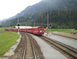 Vlak RE do Davosu opouští stanici Castrisch. 6.7.2009 © Jan Přikryl