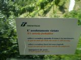 Seznam absolutních zákazů Trenitalie na každých dveří: modrogumní myšlení pas excellence. 8.7.2009 © Jan Přikryl