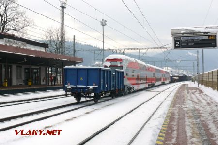 09.01.2010 - Krásno nad Kysucou: jednotka na konci nákladního vlaku směr Košice © Martin Balkovský