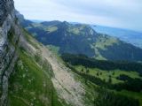 Pohled z lanovky na Pilatus na boční hřeben pohoří Pilatus. 12.7.2009 © Jan Přikryl