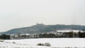 16.01.2010 - širá trať: hrad Trosky z vlaku © Karel Furiš