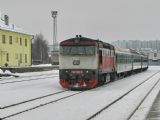 16.01.2010 - Turnov: 749.008-9 přiváží R 1143 Tanvald - Praha-Vršovice © PhDr. Zbyněk Zlinský