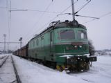 16.01.2010 - Chlumec n.C.: 122.008-8 s uhelným vlakem asi pro opatovickou elektrárnu © PhDr. Zbyněk Zlinský