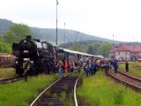 15.05.2004 - Stará Paka: 555.0153 v čele zvláštního vlaku 33306 do Liberce © PhDr. Zbyněk Zlinský