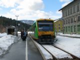 27.02.2010 - Bayerisch Eisenstein: souprava VT 23 + VT 19 RBG přijíždí jako Os 7574/RB 32425 Špičák - Plattling © PhDr. Zbyněk Zlinský