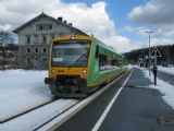 27.02.2010 - Bayerisch Eisenstein: souprava VT 23 + VT 19 RBG odjíždí jako Os 7574/RB 32425 Špičák - Plattling © PhDr. Zbyněk Zlinský