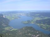 7.9.2009 Pohled z vrcholu Schafberg na jezero Mondsee © Aleš Svoboda