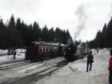 Křižování pravidelného a nostalgického vlaku ve stanici Schierke. 27.2.2010 © Tomáš Kraus