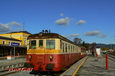 23.10.2009 - Šumperk: 831 183-9 © Karel Furiš