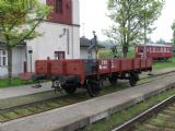 04.05.2010 - Pardubice-Rosice n.L.: Museum s nízkostěnným nákladním vozem Np 3-32601 a pomníkovým M 131.1116 © PhDr. Zbyněk Zlinský