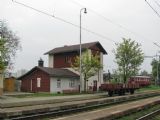 04.05.2010 - Pardubice-Rosice n.L.: Museum s nízkostěnným nákladním vozem Np 3-32601 a pomníkovým M 131.1116 © PhDr. Zbyněk Zlinský