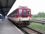 04.05.2010 - Jihlava: souprava 842.026-7 + 050.006-6 nastupuje na R 1182 ''Chrudimka'' Jihlava - Pardubice hl.n. © PhDr. Zbyněk Zlinský