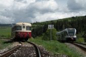 Pravidelný osobný vlak z Plavča prechádza odbočkou, © Jakub Sýkora