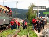 DOPLNENÉ: Cestujúci sa schádzajú k odchodu vlaku, náš pobyt v Spišskej Belej sa blíži ku koncu, © štb