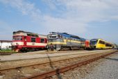 22.5.2010 - Uherské Hradiště: Siemens Desiro, 754 041-2, 854 … © Tomáš Miklík