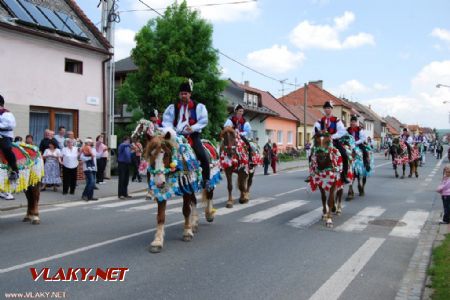 23.5.2010 - Kunovice: kralovská družina © Tomáš Miklík