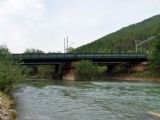 most ponad rieku Kysuca - piliera sa tiež rekonštruujú, 29.5. 2010, ©Radovan Plevko