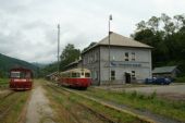 čakajúce motorvé vozne v žst. Tisovec, 19.6. 2010, ©Ing. Igor Molnár