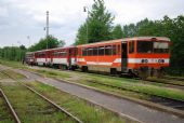 ŽST Myjava, osobný vlak pripravený na odchod. 17. 6. 2010 © Ivan Wlachovský