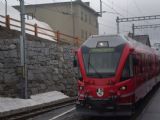 30.05.2010 – Ospizio Bernina: riadiaca časť vozňa súpravy Bernina express v najvyššie položenej stanici RhB © Ivan Schuller