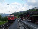 31.05.2010 – Saas: RE 1217 v útulnej malej staničke Saas na RhB smerujúci do Klostersu a Scuol-Taraspu © Ivan Schuller