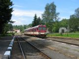 02.07.2010 - Kořenov: 843.007-6 + 943.009-1 odjíždí jako Os 16224 Kořenov - Liberec © PhDr. Zbyněk Zlinský