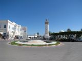 05.06.2010 - Mahdia: kruhový objezd u brány Skifa el Kahla s minaretem a přístavem v pozadí © PhDr. Zbyněk Zlinský