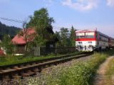 811 017 + 912 001, Os 4014, Turzovka zastávka, 17.7.2010 © Marek Kováč