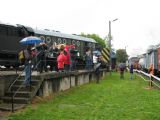 28.08.2010 - Chabówka, Skansen: ''tribuna výhodná'', ale v dešti moc ne © PhDr. Zbyněk Zlinský