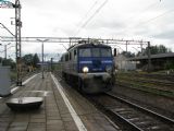 28.08.2010 - Chabówka: EU07-421 objíždí soupravu vlaku TLK 13502/3 Białystok - Zakopane © PhDr. Zbyněk Zlinský