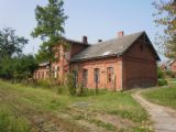 Gulbene: původní staniční budova úzkokolejky. 17.8.2010 © Jiří Mazal