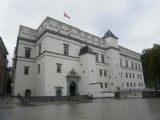 Vilnius: jeden z objektů Litevského národního muzea na nádvoří Nového hradu. 19.8.2010 © Jiří Mazal