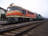 T 678.012 v čele konvoja s 242.001© Vladimír Kavčiak