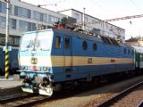 01.05.2004 - Brno hl.n.: 362.165-3 v čele R 677 Praha-Smíchov - Břeclav © PhDr. Zbyněk Zlinský