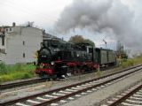 24.10.2010 - Zittau: 99.787 odjíždí v čele opožděného vlaku DPN 204 Zittau - Kurort Oybin © PhDr. Zbyněk Zlinský