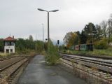 24.10.2010 - Zittau: východní zhlaví tratě směr Hrádek nad Nisou a Kurort Oybin/Kurort Jonsdorf, v pozadí odstavené vagóny SOEG © PhDr. Zbyněk Zlinský