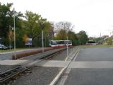 24.10.2010 - Zittau: autobus NAD do Görlitz za spoj OE 82636 ODEG Zittau - Cottbus odjíždí od staniční budovy © PhDr. Zbyněk Zlinský