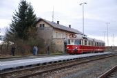 13.11.2010 - Dětřichov nad Bystřicí: 851.032 čeká na křižování s R822 a Sp1627 © Radek Hořínek