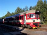 18.09.2004 - Hlinsko: ''katr'' 854.212-8 v čele R 980 Havl. Brod - Pardubice © PhDr. Zbyněk Zlinský