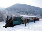 Parný vláčik je pripravený na odchod do Čierneho Balogu, 4. 12. 2010, © Radovan Plevko