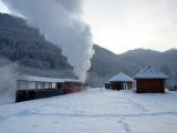 Parný vláčik dorazil do cieľa, končí sa nezabudnuteľný deň v údolí Čierneho Hrona, 4. 12. 2010, © Radovan Plevko