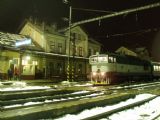 12.12.2010 - Trenčianska Teplá: 757 009 - Os 3860 do Brna na prvej koľaji pripravený na odchod © Ľuboš Chmatil