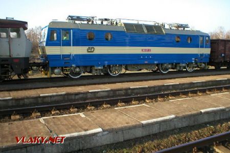 31.03.2005 - Velká Bystřice: 363.071 zařazená v nákladním vlaku © Radek Hořínek
