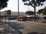 Terminál autobusů MHD před nádražím Roma Termini. 7.7.2010 © Jan Přikryl