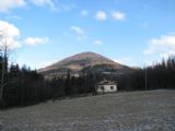 12.02.2011 - Kunčice p.O.: Skalka (964 m.n.m.), za ní ukryt Ondřejník (889 m.n.m.) © PhDr. Zbyněk Zlinský