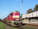 20.09.2003 - Častolovice: lokomotiva 742.353-8 v čele manipulačního vlaku © PhDr. Zbyněk Zlinský