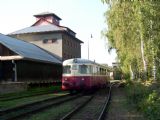 20.09.2003 - Solnice: motorový vůz M 240.0089 zajíždí do ''šturcu'' © PhDr. Zbyněk Zlinský